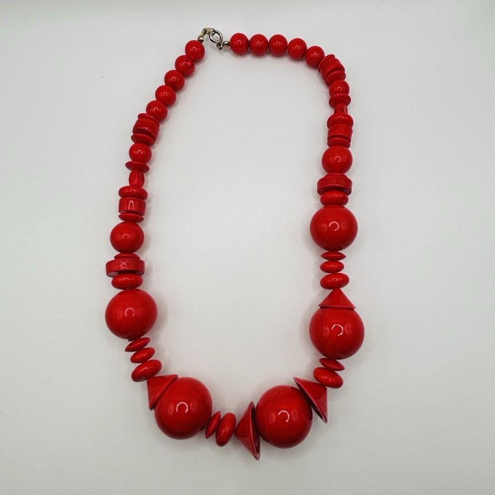 Vintage Unbranded Red Bead Necklace 16”